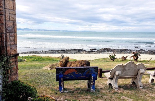 Jeffreys Bay Apartment | Beachfront apartment in Jeffreys Bay, known for its world-class surf breaks!