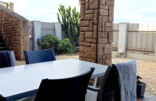 Jeffreys Bay Apartment | Beachfront apartment in Jeffreys Bay, known for its world-class surf breaks!