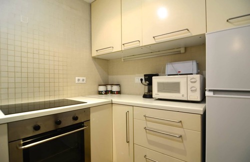 L'Estartit Apartment | Beachfront Apartment in Estartit with Balcony