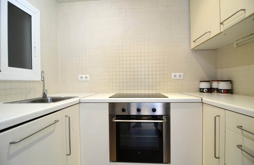 L'Estartit Apartment | Beachfront Apartment in Estartit with Balcony