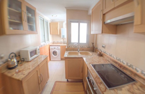 El Cabanyal Apartment | Relaxing Beachfront Apartment in Valencia with Spa & Breakfast