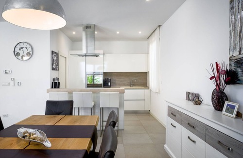 Slatine Apartment | Beachfront Apartment Lemonade: Pool & Ocean Views Await