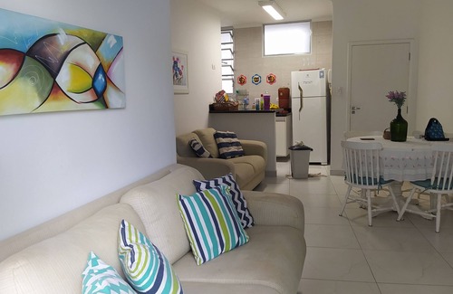 Pitangueiras Apartment | Beachfront Apartment with Ocean View and Spa Amenities