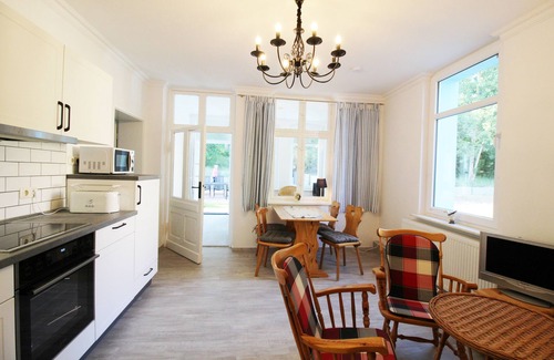 Zempin Apartment | Beachfront Retreat with Terrace & Sauna - Perfect for Families
