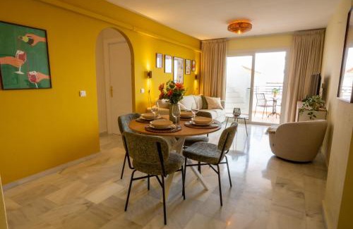 Puerto de la Duquesa Apartment | Beachfront Apartment with Rooftop Terrace - Manilva - La Duquesa