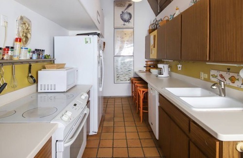 Englewood House | Beachfront Mid-Century Home with Ocean Views and Accessibility
