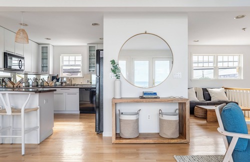 Wells Beach House | Beachfront Paradise with Spa and Ocean Views in Wells