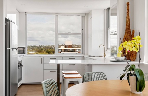 Manly Apartment | Oceanfront Escape with Breathtaking Views Near Manly