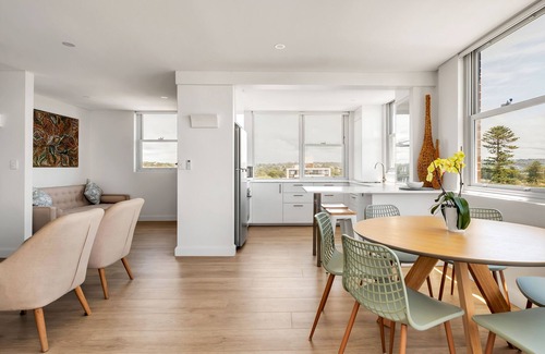 Manly Apartment | Oceanfront Escape with Breathtaking Views Near Manly