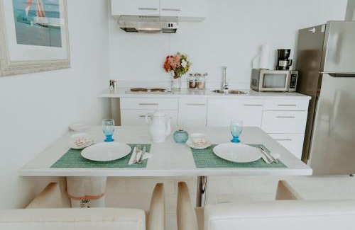 Pos Chiquito Apartment | Beachfront Bella Horizonte: Ideal for Families and Fun