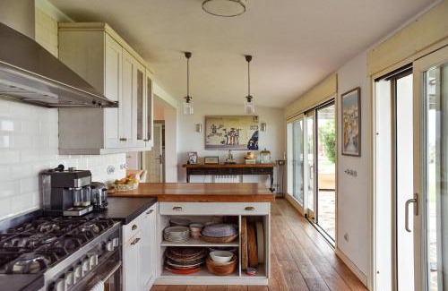 Bolonia Villa | Beachfront Villa with Breathtaking Views in Punta Paloma