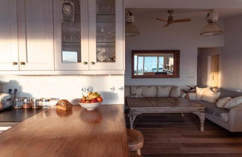 Bolonia Villa | Beachfront Villa with Breathtaking Views in Punta Paloma