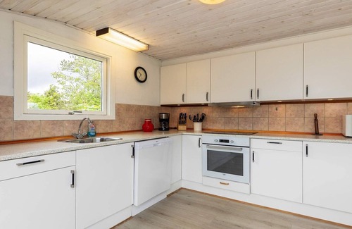 Aalbaek House | Idyllic 4-Person Holiday Home with Oceanfront Views