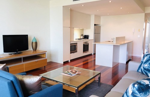 Cabarita Beach Apartment | Beachfront Cabarita Beach: Pool, Spa & Mountain Views