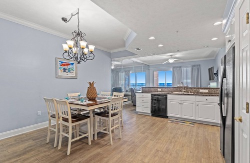 Lower Grand Lagoon Condo | Beachfront Condo with Ocean View and Spa Amenities