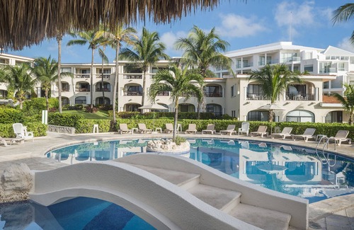 Playacar Condo | Beachfront Escape: Xaman Ha 7018 with Pool & Breakfast