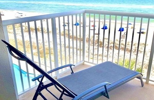 Ono Island Condo | Beachfront Condo with Ocean View and Pool Access