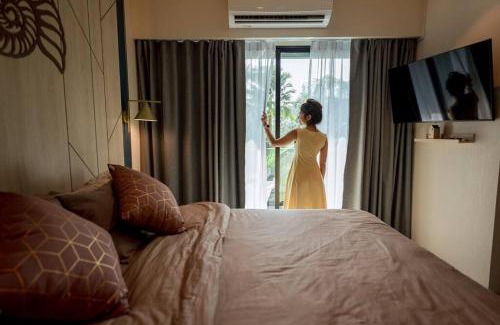 Khao Tao Apartment | Beachfront Condo Room in Huahin with Private Pool Access