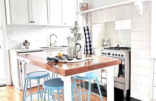 Lacepede Cottage | Beachfront Cottage with Ocean Views – 10/10 Guest Rated