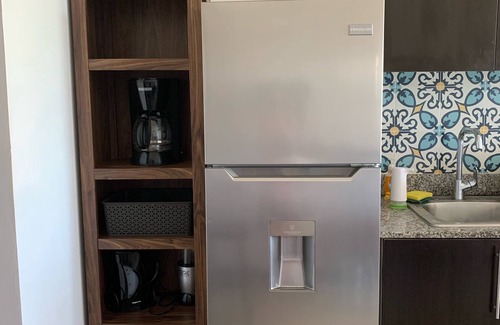 Bejuco Condo | Beachfront Bliss: 10/10 Rated with Ocean Views & Pool