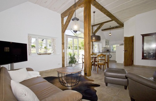 Neuendorf Apartment | Beachfront Retreat with Private Bathing Area - Gutshof Ostseeblick FeWo 03