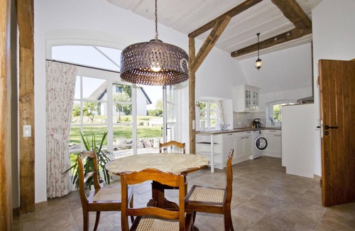 Neuendorf Apartment | Beachfront Retreat with Private Bathing Area - Gutshof Ostseeblick FeWo 03