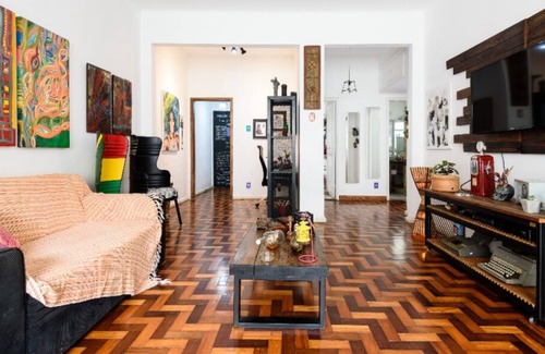 Leme Apartment | Beachfront Artist's House with Pool & Ocean Views