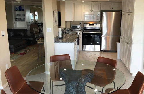 Vanderbilt Beach Condo | Beachfront Naples Gulf Retreat with Pool and Tennis Access