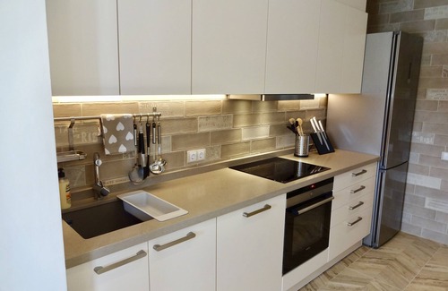 Calpe Apartment | Beachfront Duplex CINEMA: 3 Bedrooms with Pool & Ocean Views
