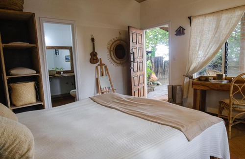 Garza House | Beachfront Eco Cabina with Private Beach & Ocean View