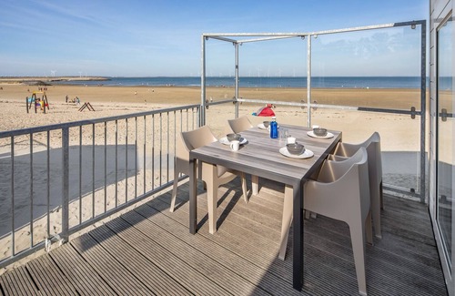 Kamperland House | Beachfront Getaway with Pool and Ocean Views Await