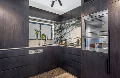 Freshwater Apartment | Beachfront Executive Luxury at Freshwater