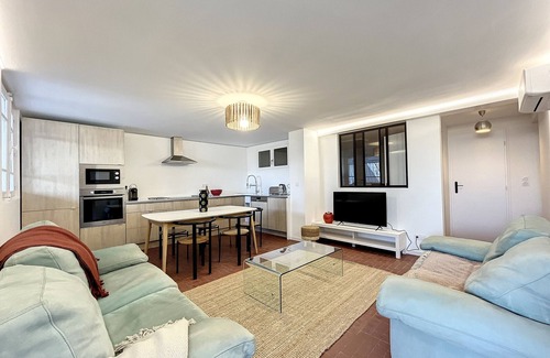 Carnon-Plage Apartment | Relaxing Oceanfront Apartment in Mauguio for 6 Guests