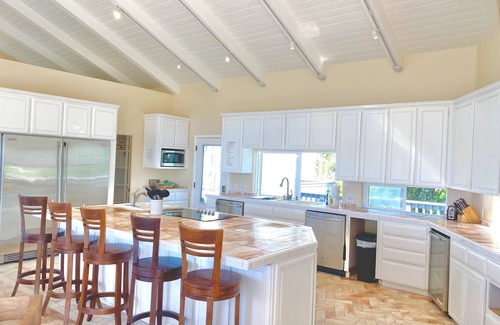Pupukea House | Oceanfront Five Bedroom Home with Pool at Sunset Beach