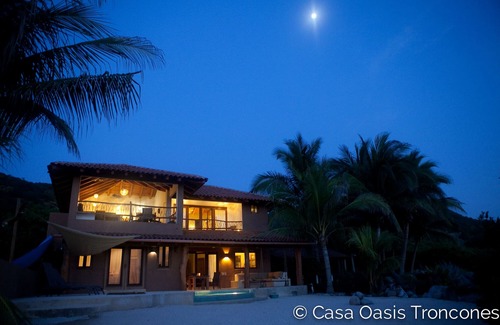 Troncones Apartment | Beachfront Flat with Pool, Ocean View & 9.8/10 Guest Rated