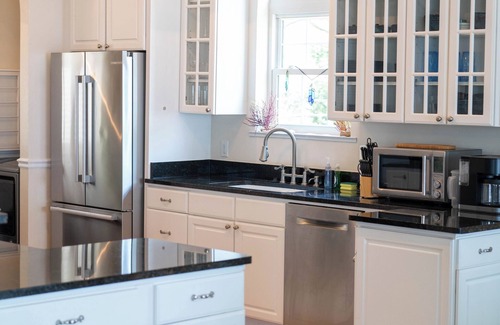 Alligator Point House | Beachfront Bliss: Rated 10/10 with Ocean View Amenities