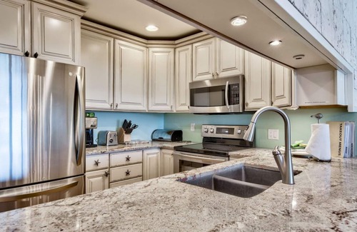 Clipper Cove House | Beachfront Retreat with FREE Beach Service & Kitchen Access