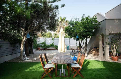 Agii Apostoli Villa | Beachfront Glaros Villa: 3 Bedrooms & Outdoor Jacuzzi