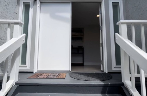 Playa Del Rey Condo | Beachfront Retreat: Oceanview Bliss Minutes from LAX