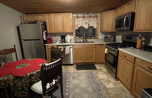 Dunkirk Condo | Beachfront Historical Retreat with Balcony & Pool Access