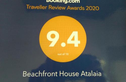 Canico Apartment | Beachfront House Atalaia: 4-Star Ocean View Getaway