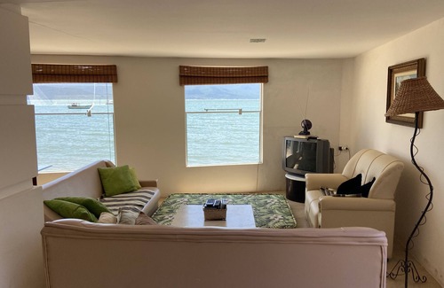 Florianopolis House | Beachfront House, Ribeirão da Ilha, 4 Suites QK9397