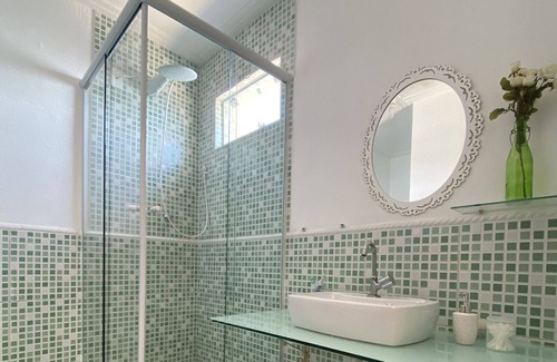 Florianopolis House | Beachfront House, Ribeirão da Ilha, 4 Suites QK9397