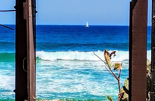 Marica House | Beachfront Retreat with Pool & Ocean Views - Guest Rated 9/10