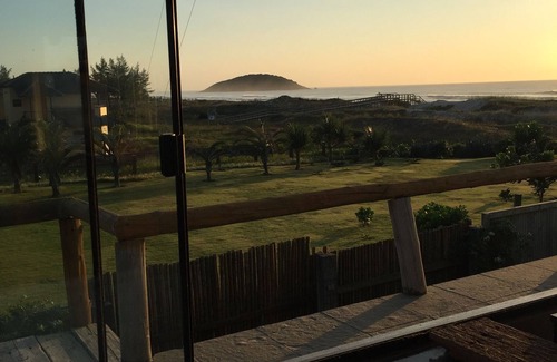 Barra de Ibiraquera House | Beachfront House with Hot Tub & Large Outdoor Patio