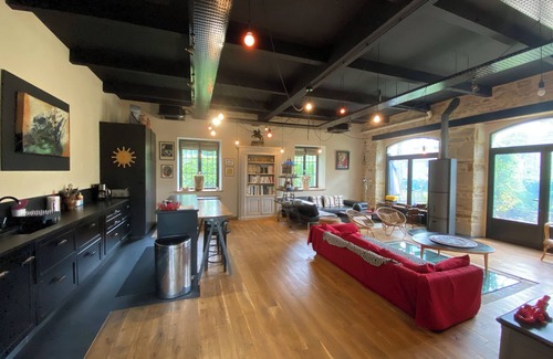 Fouesnant House | Oceanfront Getaway with Direct Beach Access and Pool