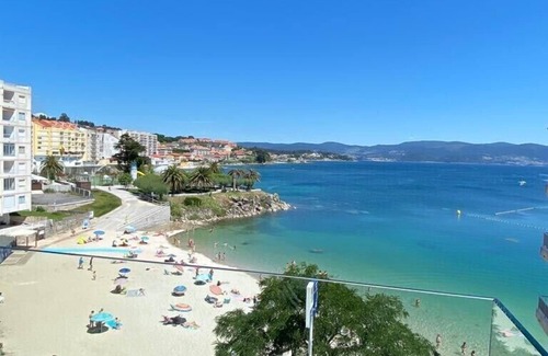Sanxenxo Condo | Beachfront Hotel in Sanxenxo: Pet Friendly & Family Ready
