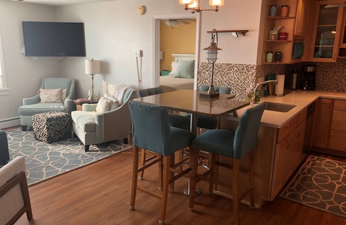 South Haven Condo | Beachfront 1BR with Private Pool & Spa on Lake Michigan