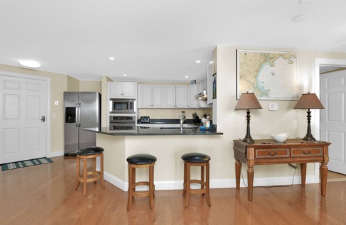 Old Orchard Beach Condo | Elegant Oceanfront Grand Victorian Condo with Pier Views