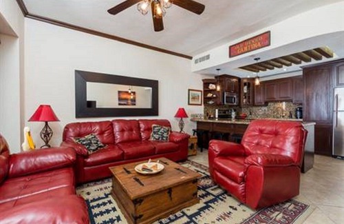 Bella Vista Condo | Beachfront Retreat: My Happy Place with Ocean Views & Pool